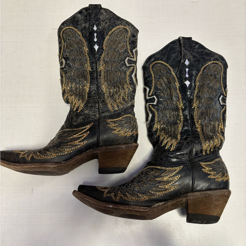 Black and Gold Cross Winged Cowgirl Boots - Corral Vintage Made in Mexico